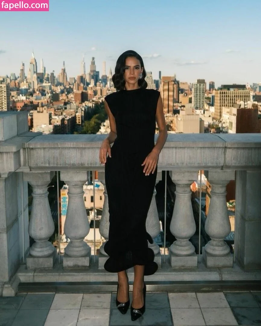 Bruna Marquezine Onlyfans Photo Gallery 