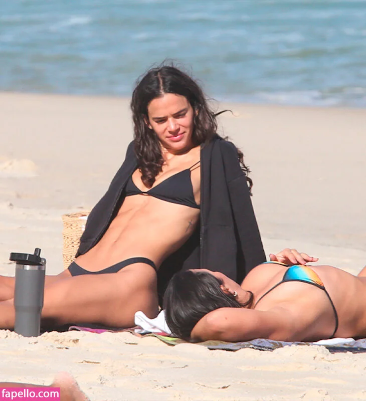 Bruna Marquezine Onlyfans Photo Gallery 