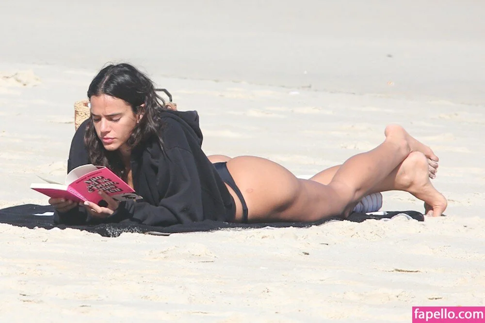 Bruna Marquezine Onlyfans Photo Gallery 