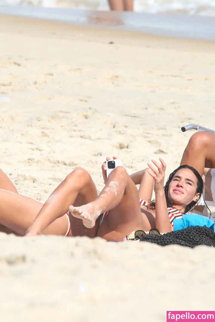 Bruna Marquezine Onlyfans Photo Gallery 