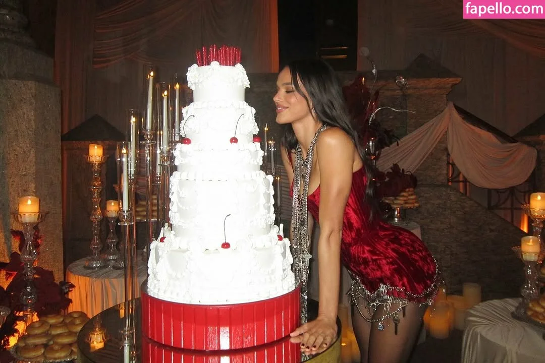 Bruna Marquezine Onlyfans Photo Gallery 