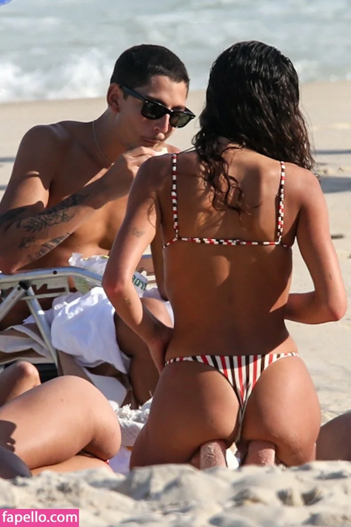 Bruna Marquezine Onlyfans Photo Gallery 