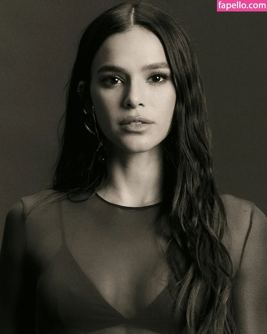 Bruna Marquezine Onlyfans Photo Gallery 