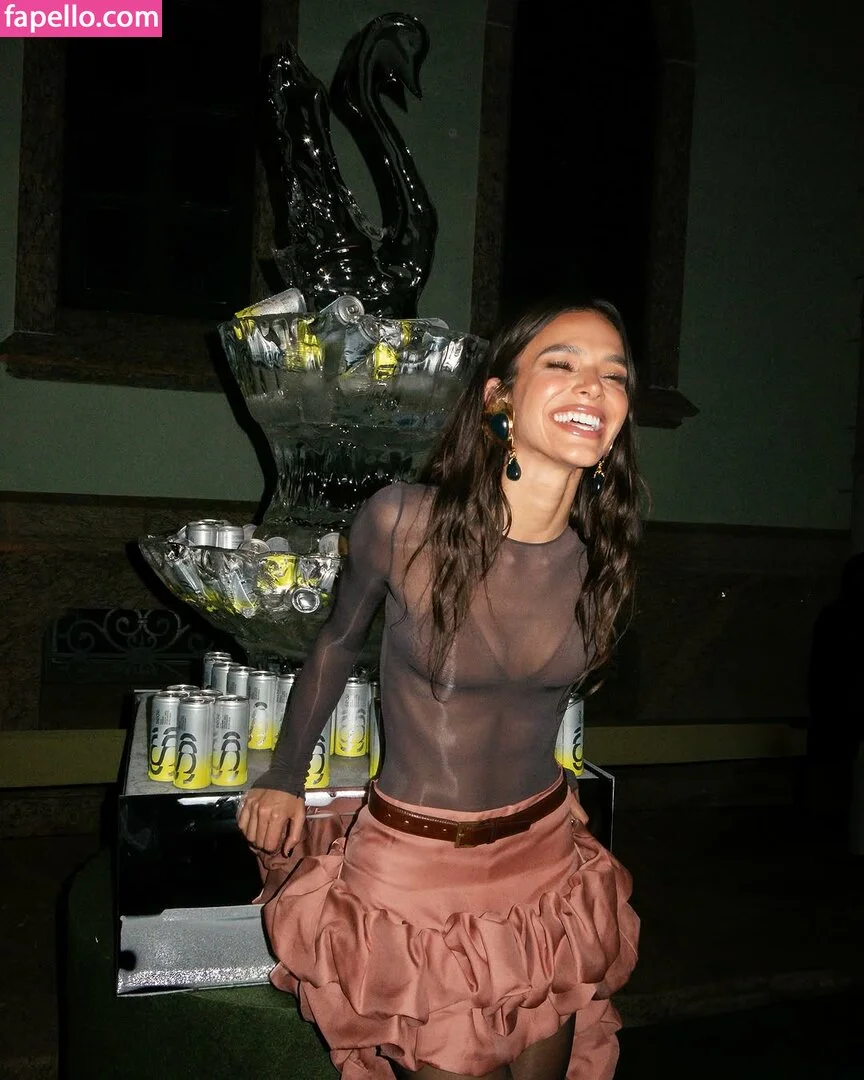 Bruna Marquezine Onlyfans Photo Gallery 