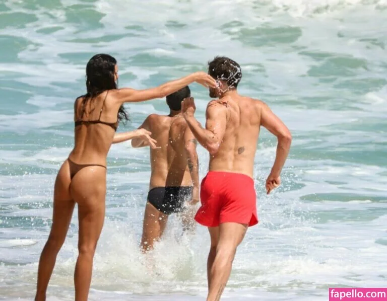 Bruna Marquezine Onlyfans Photo Gallery 