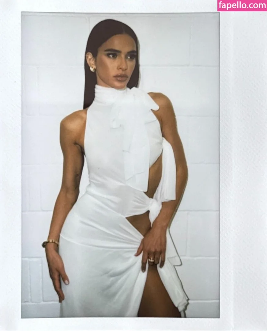 Bruna Marquezine Onlyfans Photo Gallery 