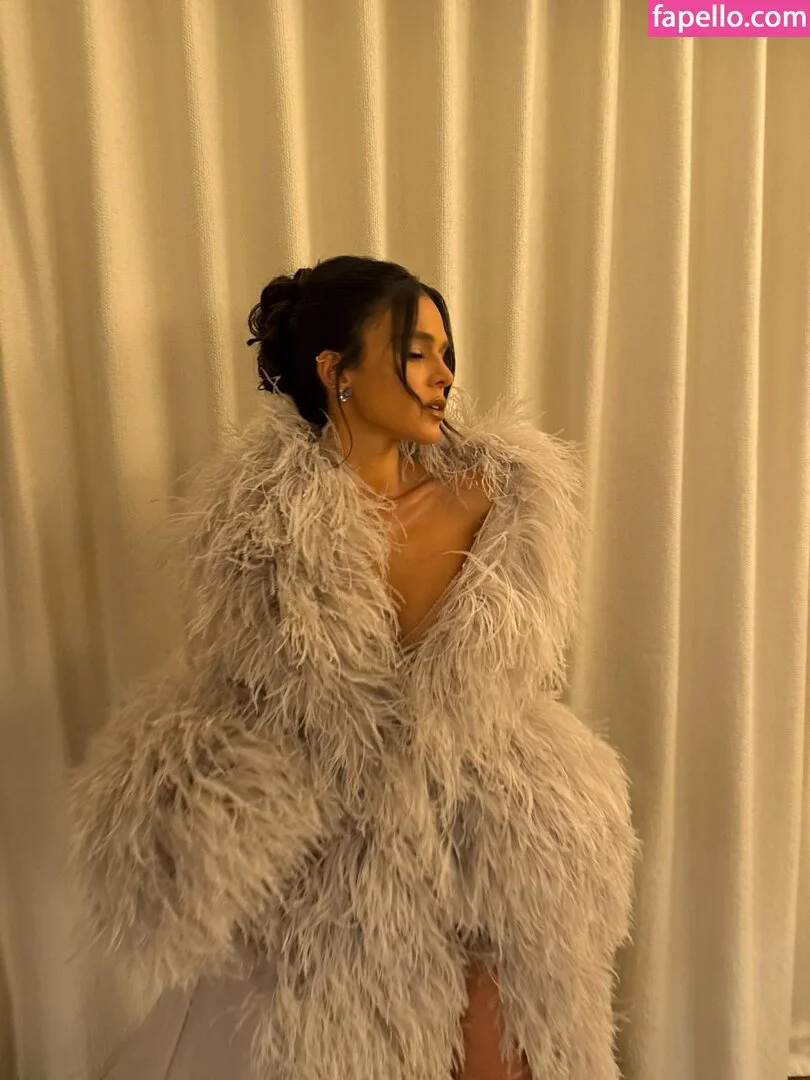 Bruna Marquezine Onlyfans Photo Gallery 
