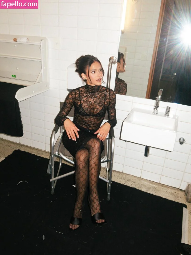 Bruna Marquezine Onlyfans Photo Gallery 