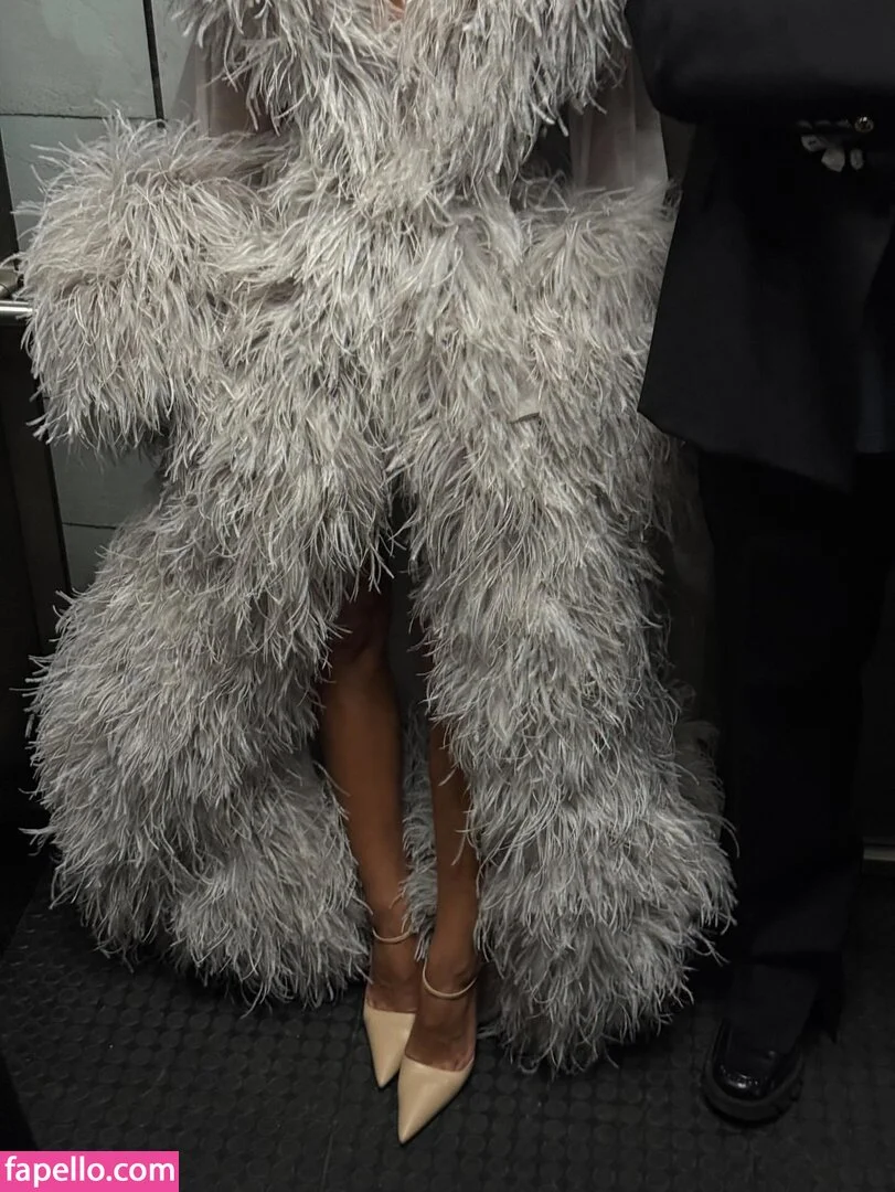 Bruna Marquezine Onlyfans Photo Gallery 