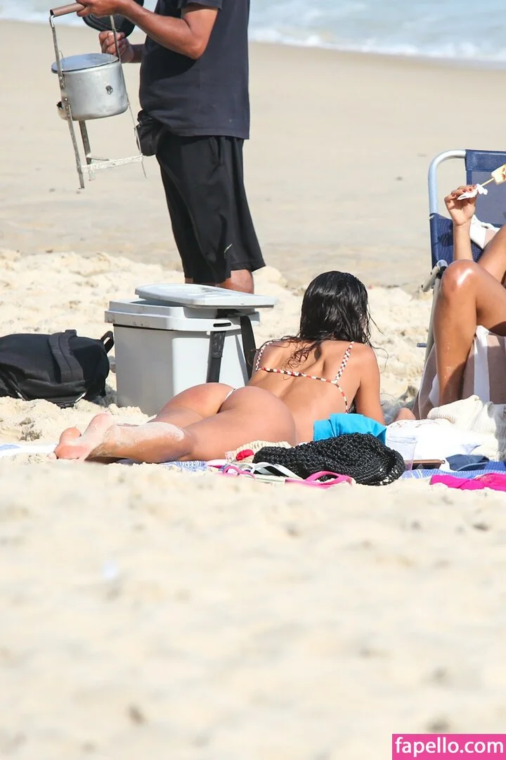 Bruna Marquezine Onlyfans Photo Gallery 