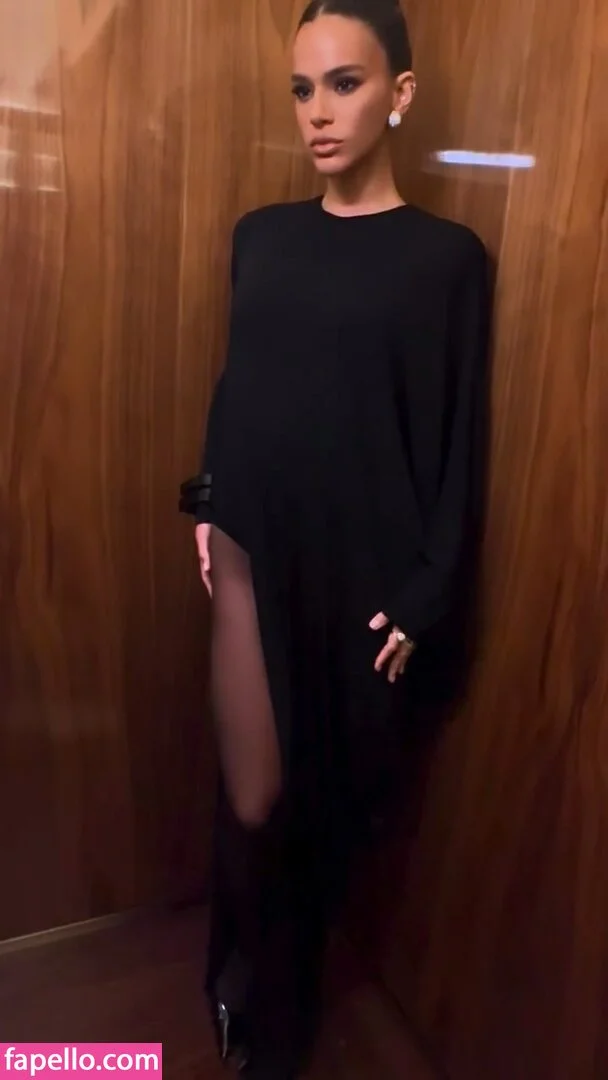 Bruna Marquezine Onlyfans Photo Gallery 