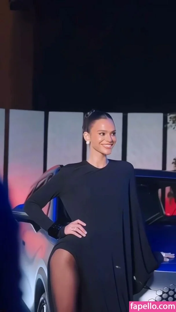 Bruna Marquezine Onlyfans Photo Gallery 