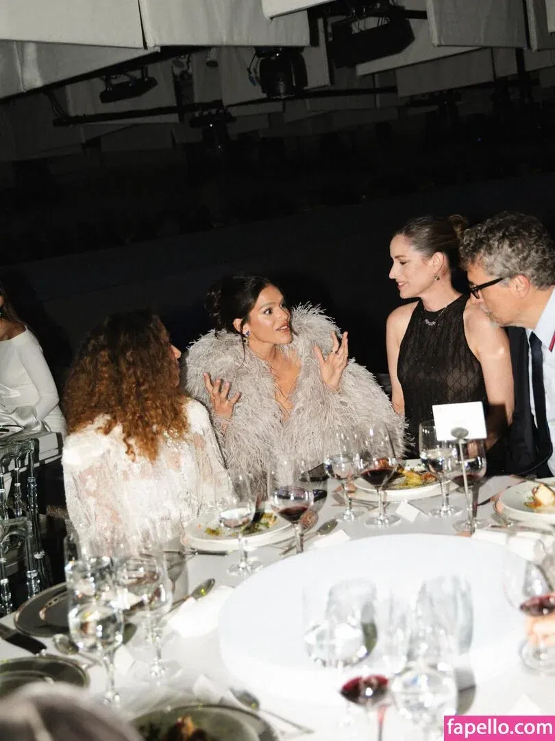 Bruna Marquezine Onlyfans Photo Gallery 