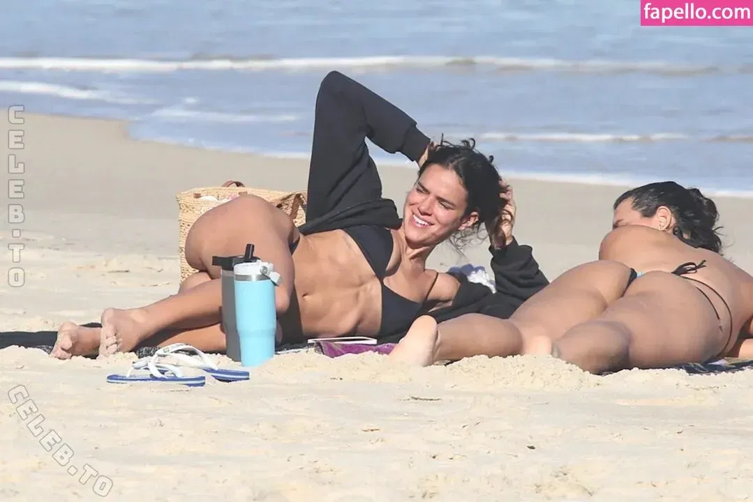 Bruna Marquezine Onlyfans Photo Gallery 