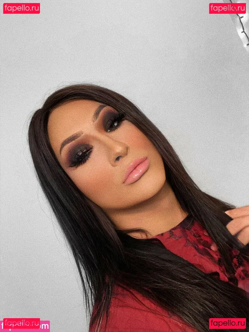 Sasha Donis Onlyfans Photo Gallery 