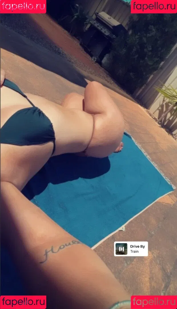 Stacey Hoult Onlyfans Photo Gallery 