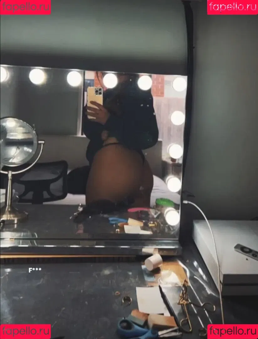 Stacey Hoult Onlyfans Photo Gallery 