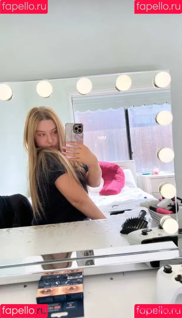 Stacey Hoult Onlyfans Photo Gallery 