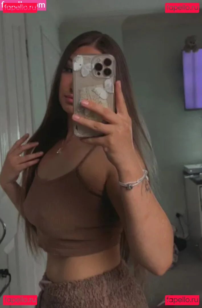 Stacey Hoult Onlyfans Photo Gallery 