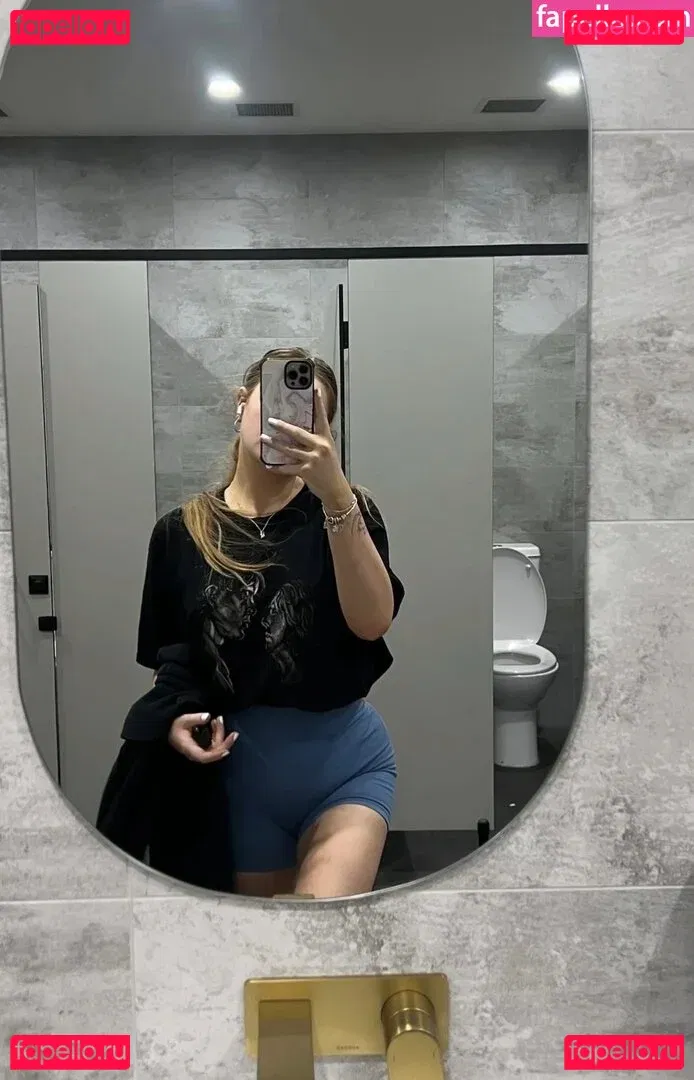 Stacey Hoult Onlyfans Photo Gallery 