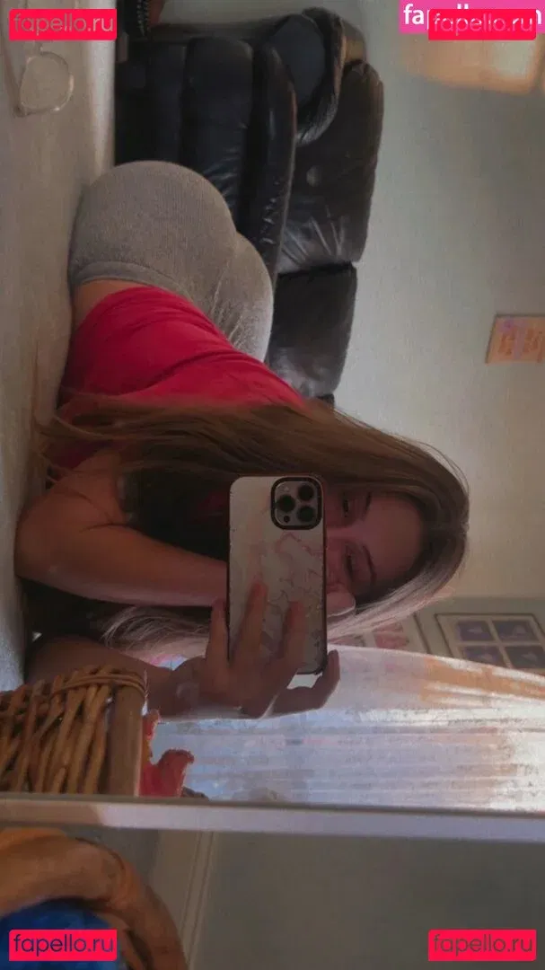 Stacey Hoult Onlyfans Photo Gallery 