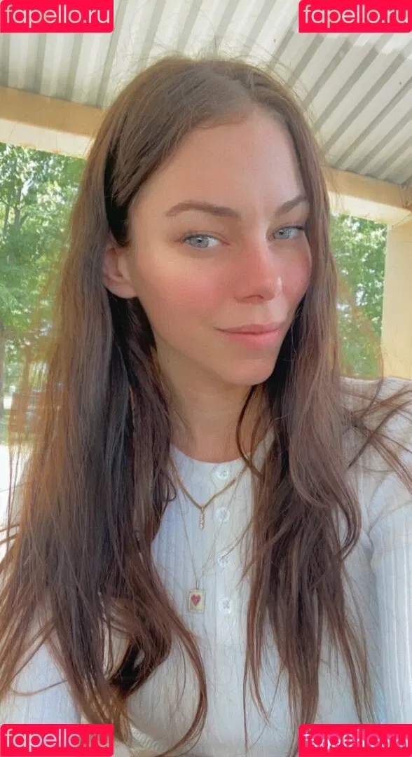 bellapetitewifey Onlyfans Photo Gallery 