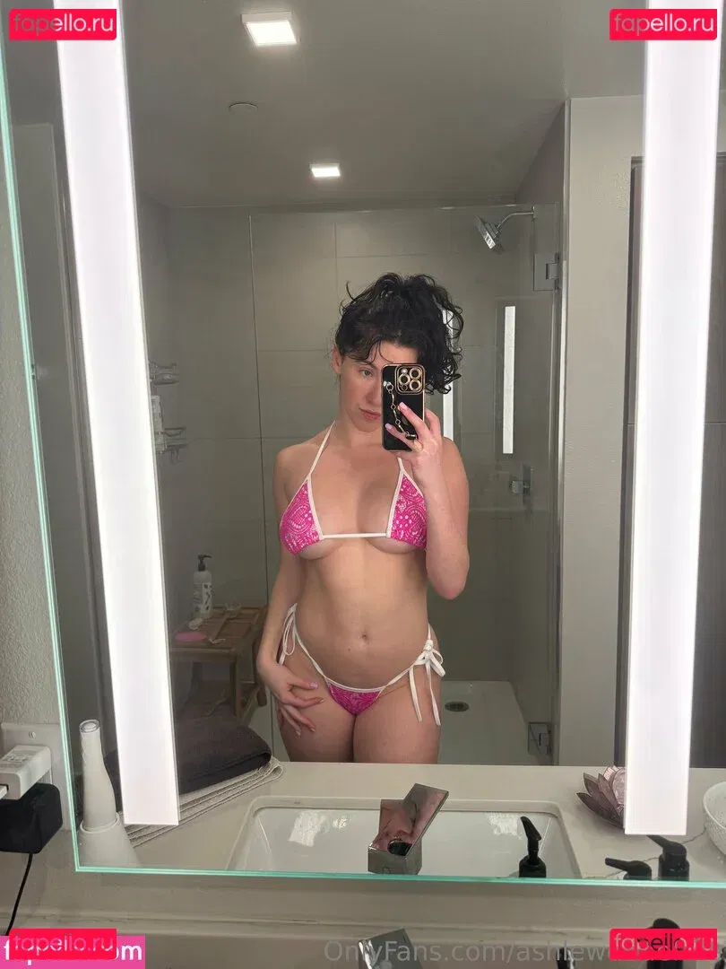 ashlewddaefree Onlyfans Photo Gallery 
