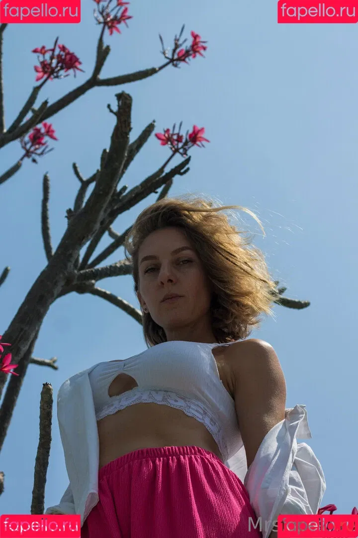 mrs_kissvhs Onlyfans Photo Gallery 