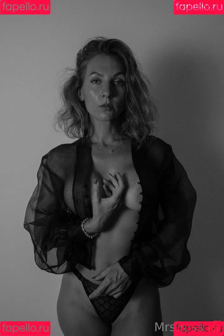 mrs_kissvhs Onlyfans Photo Gallery 