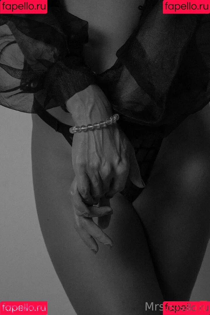 mrs_kissvhs Onlyfans Photo Gallery 