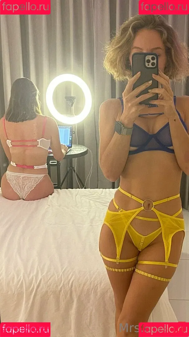 mrs_kissvhs Onlyfans Photo Gallery 