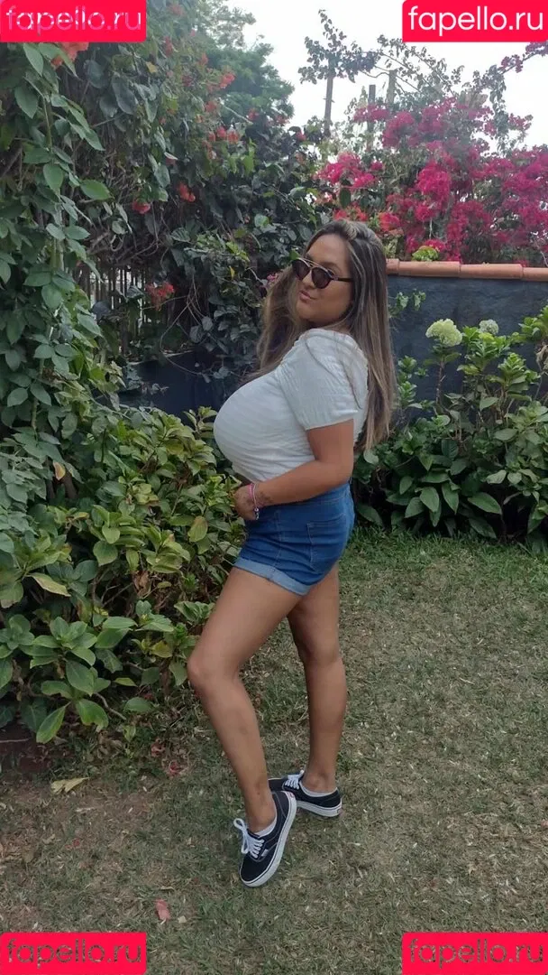 Sofia Mendonca Onlyfans Photo Gallery 
