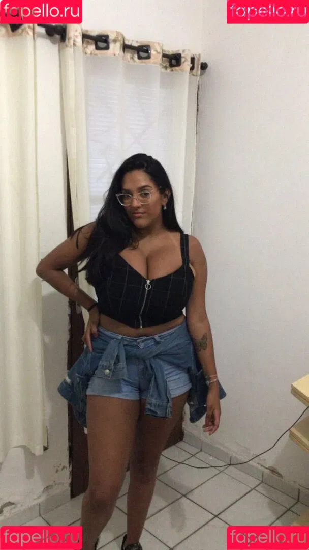 Sofia Mendonca Onlyfans Photo Gallery 