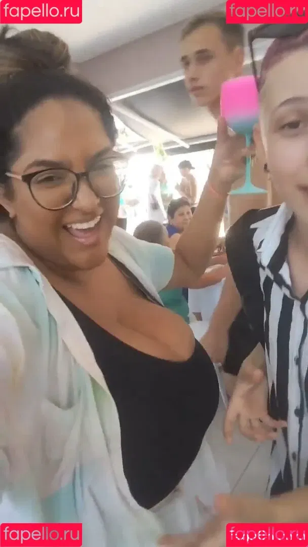 Sofia Mendonca Onlyfans Photo Gallery 