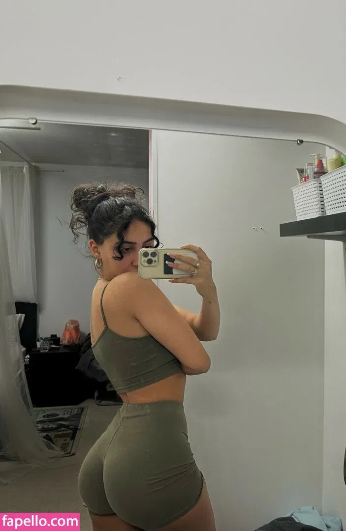 Kareena Bachra Onlyfans Photo Gallery 