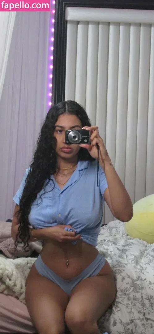 Kareena Bachra Onlyfans Photo Gallery 