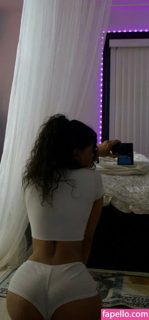 Kareena Bachra Onlyfans Photo Gallery 