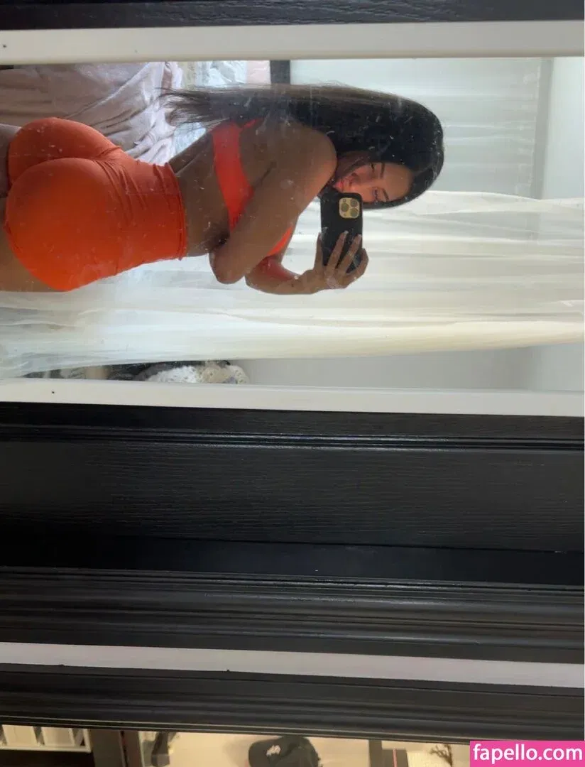 Kareena Bachra Onlyfans Photo Gallery 