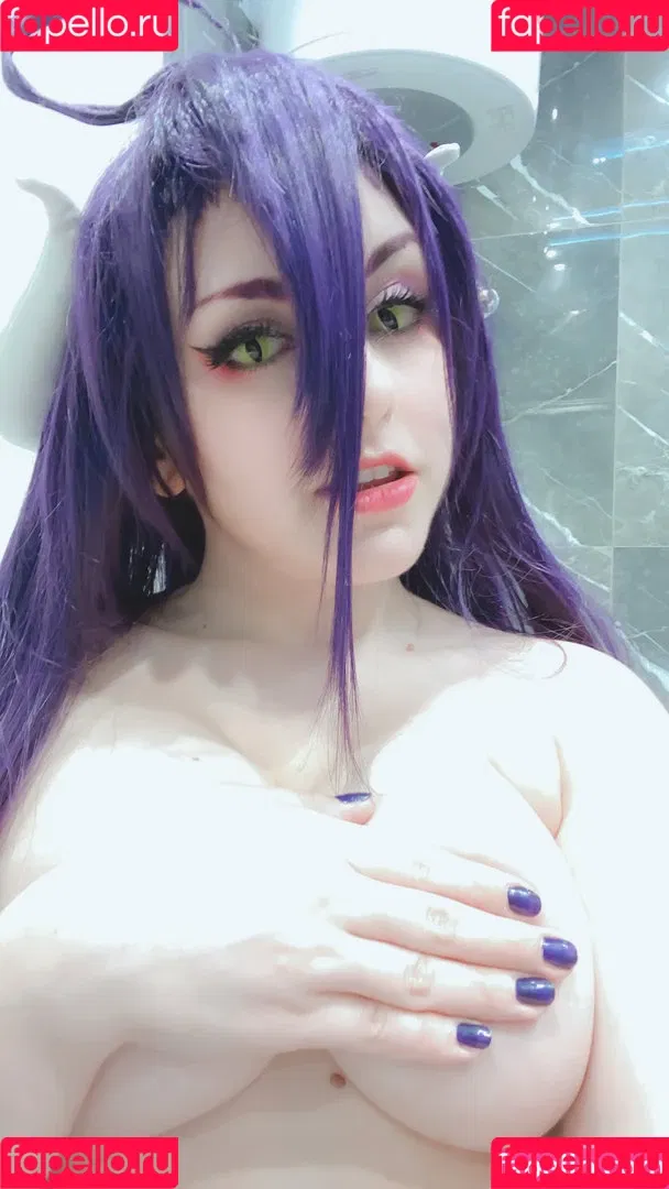 Marcelline Cos Onlyfans Photo Gallery 