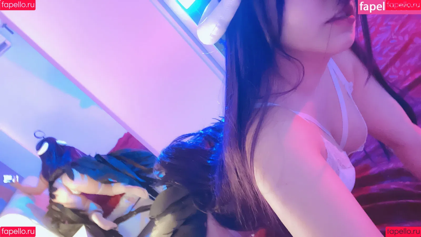 Marcelline Cos Onlyfans Photo Gallery 