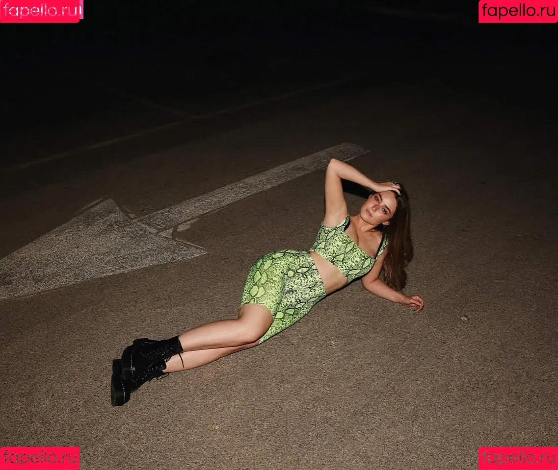 Effy Palarya Onlyfans Photo Gallery 