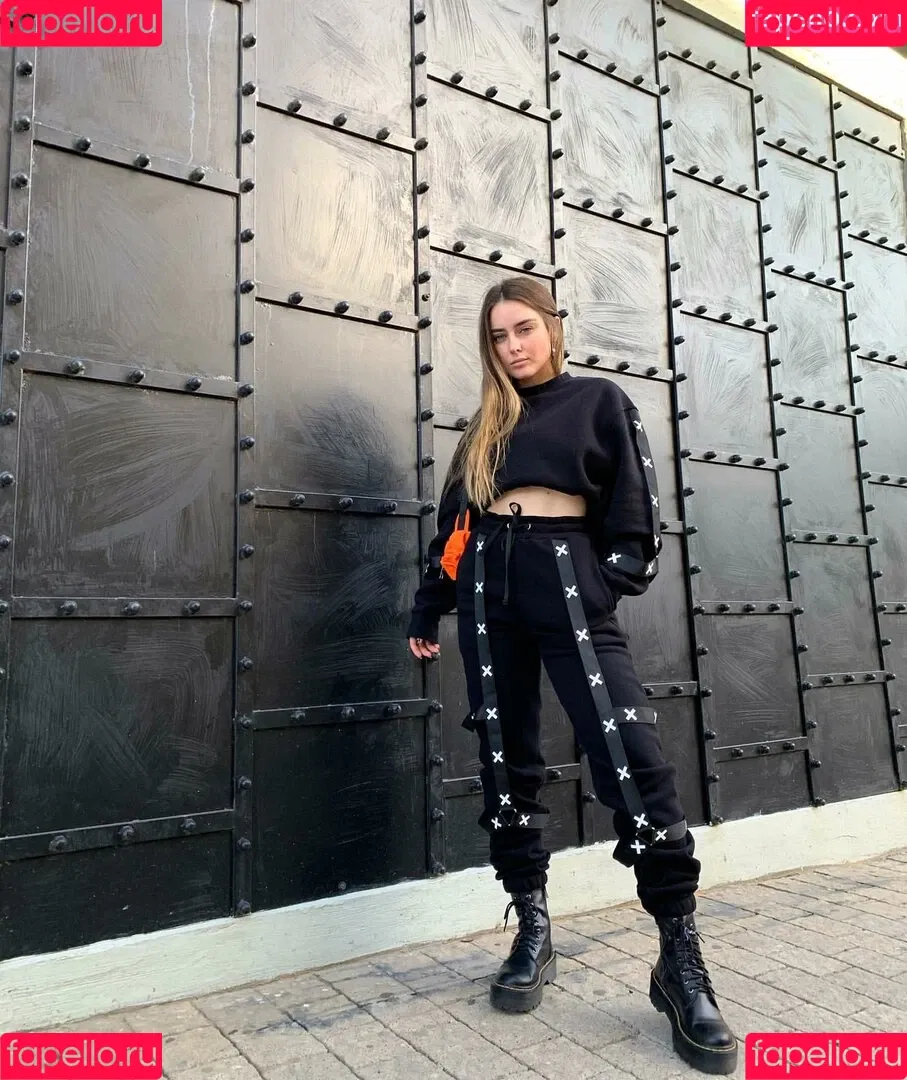 Effy Palarya Onlyfans Photo Gallery 