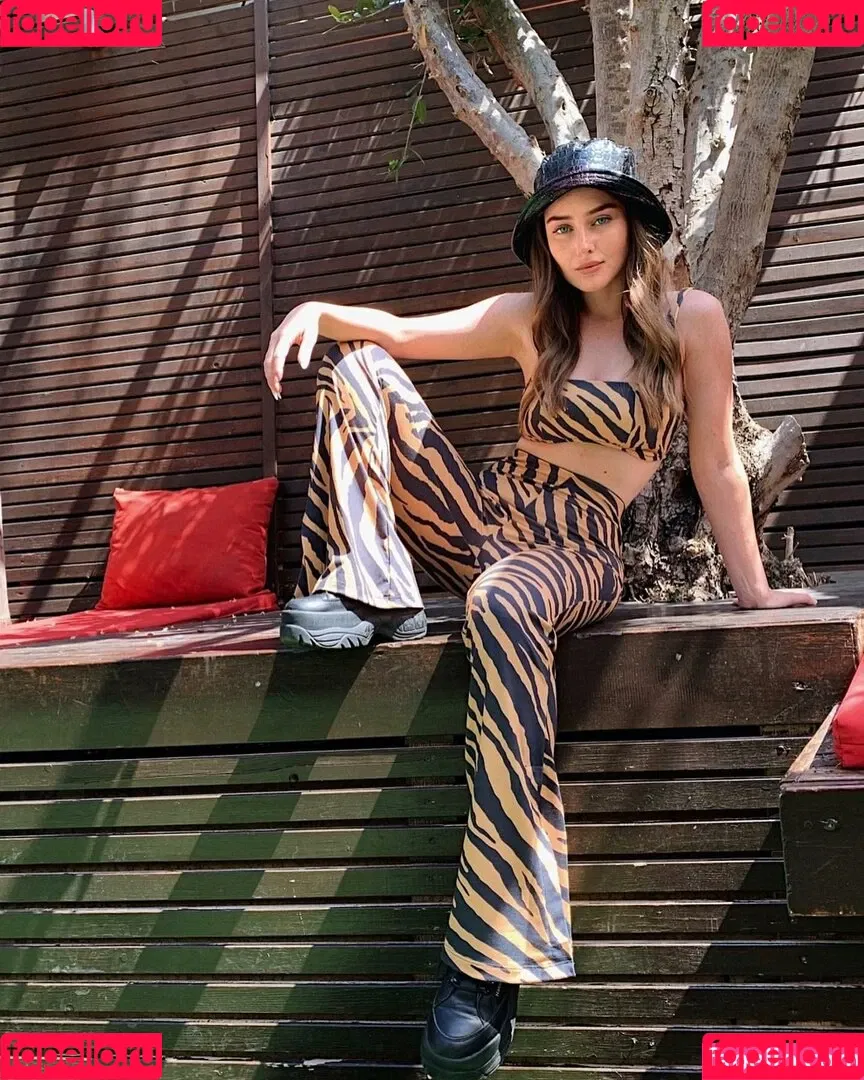 Effy Palarya Onlyfans Photo Gallery 