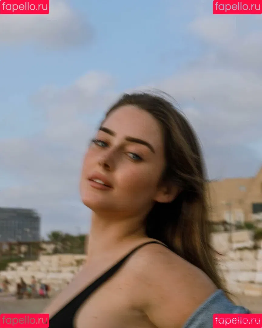 Effy Palarya Onlyfans Photo Gallery 