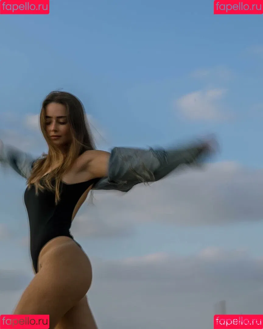 Effy Palarya Onlyfans Photo Gallery 