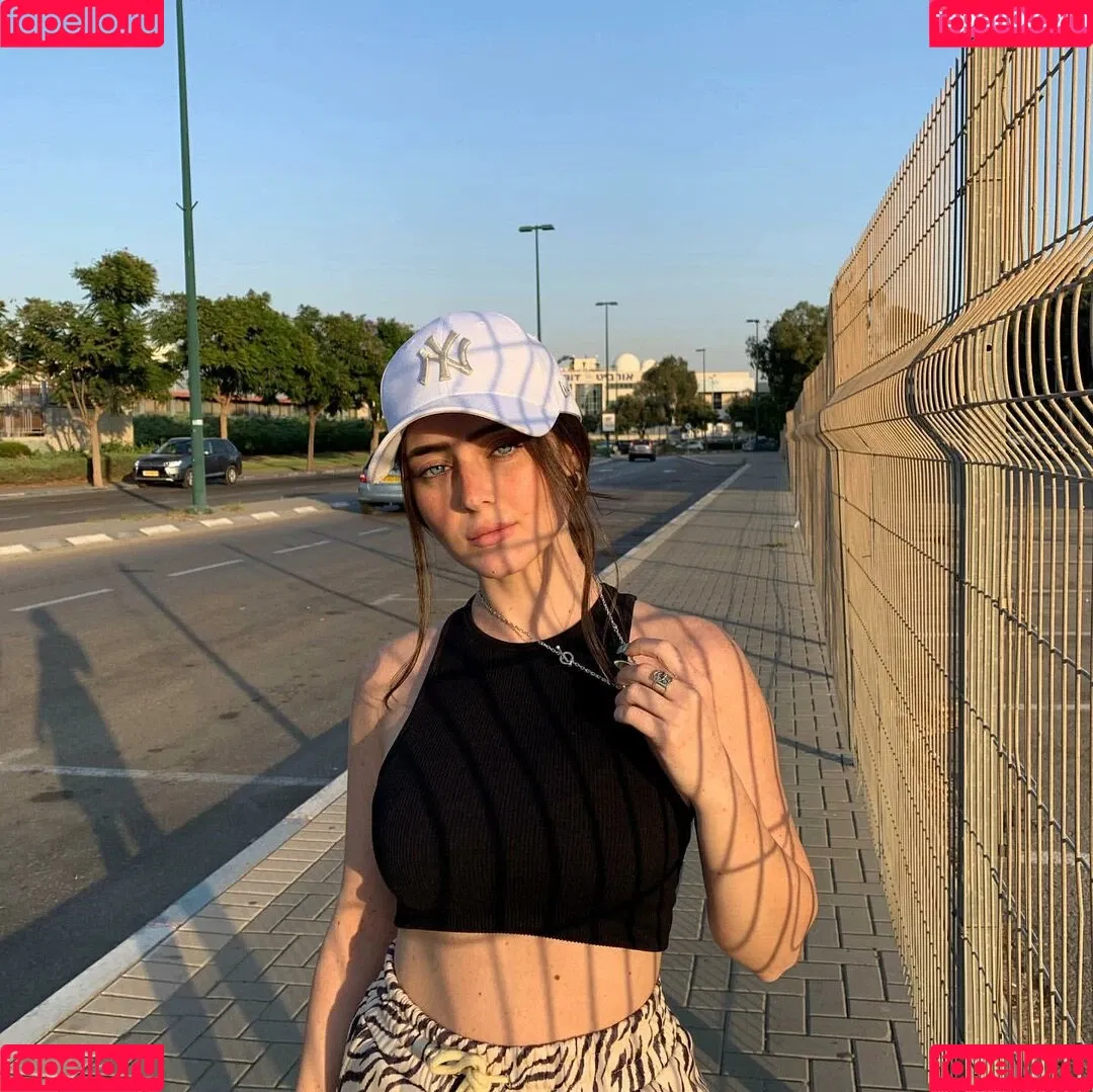 Effy Palarya Onlyfans Photo Gallery 