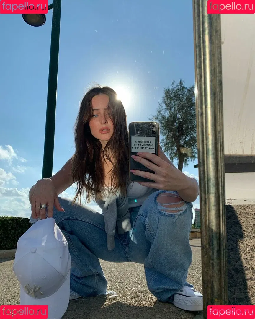 Effy Palarya Onlyfans Photo Gallery 