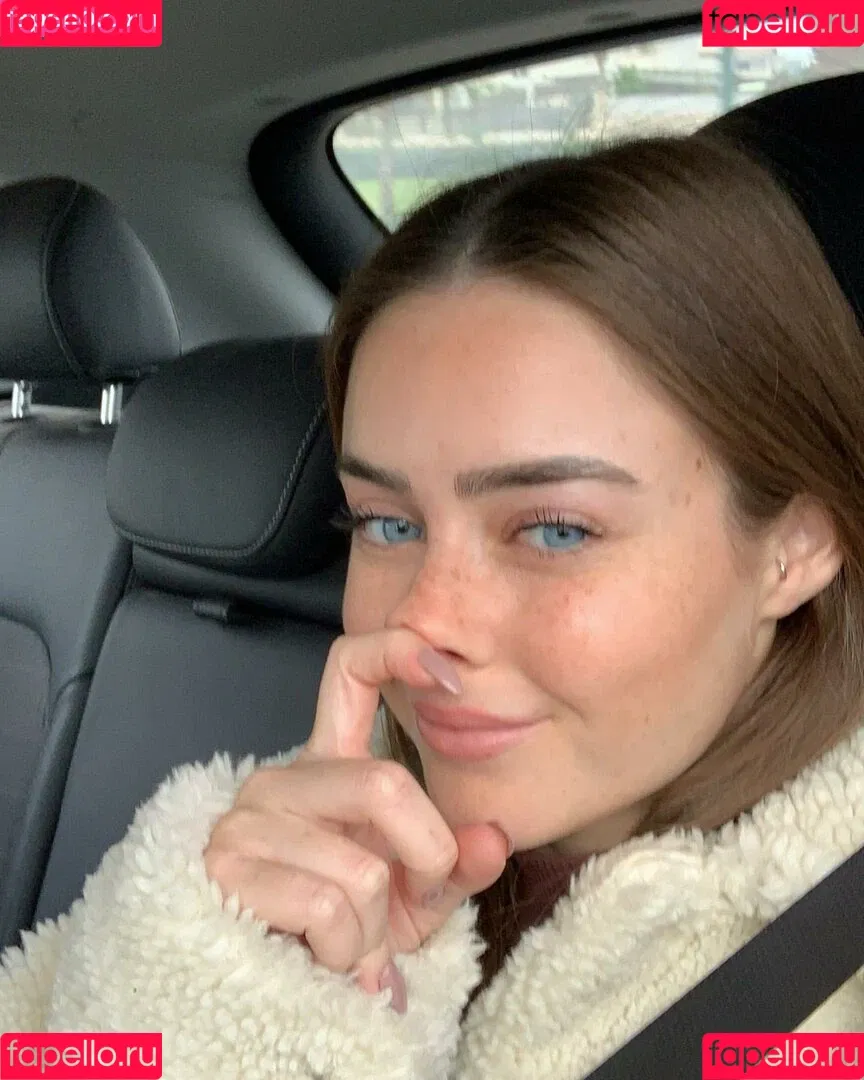 Effy Palarya Onlyfans Photo Gallery 