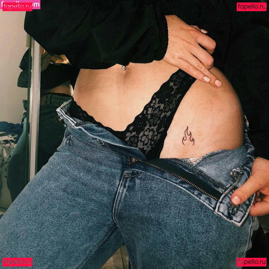 Effy Palarya Onlyfans Photo Gallery 