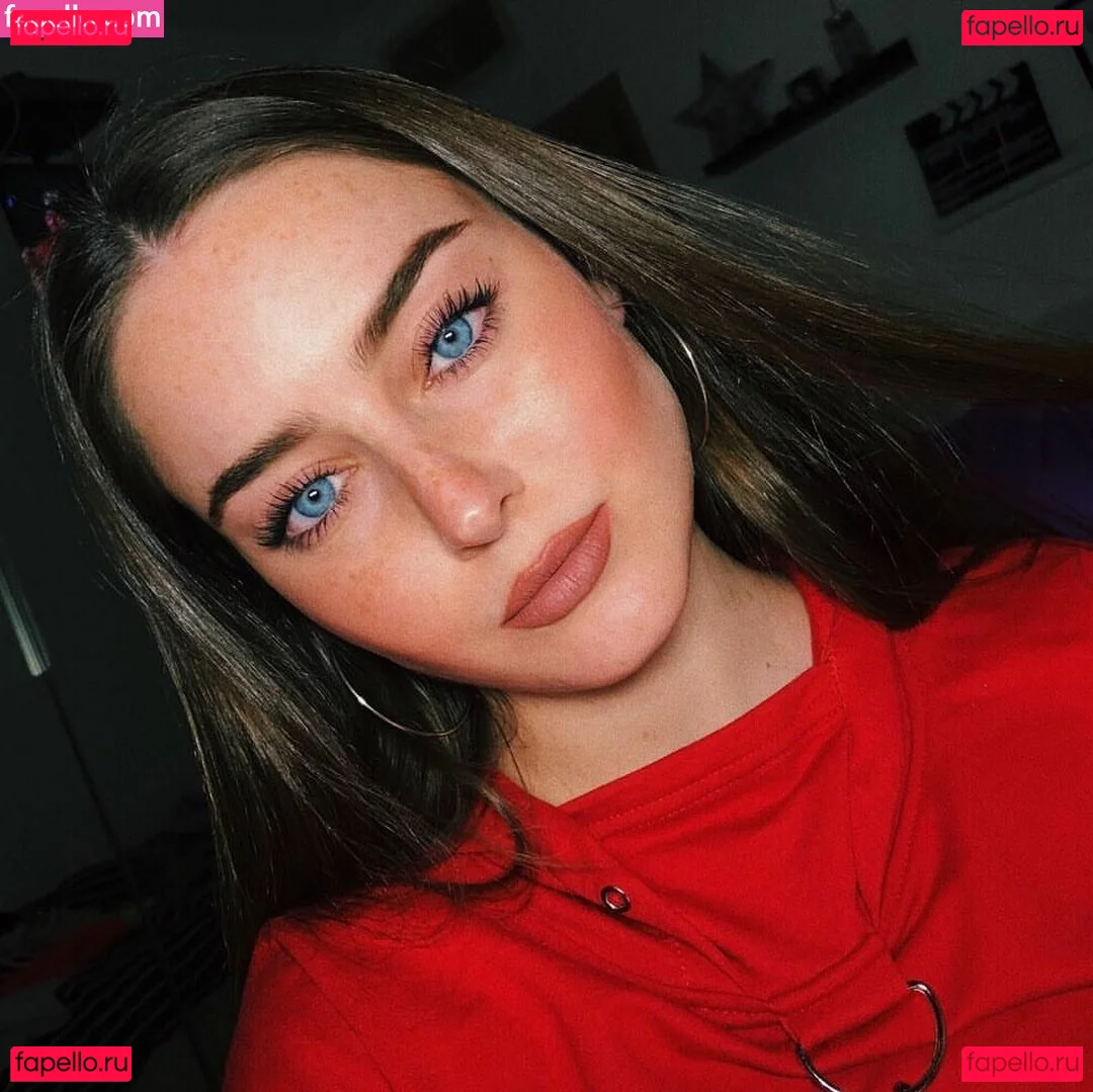 Effy Palarya Onlyfans Photo Gallery 